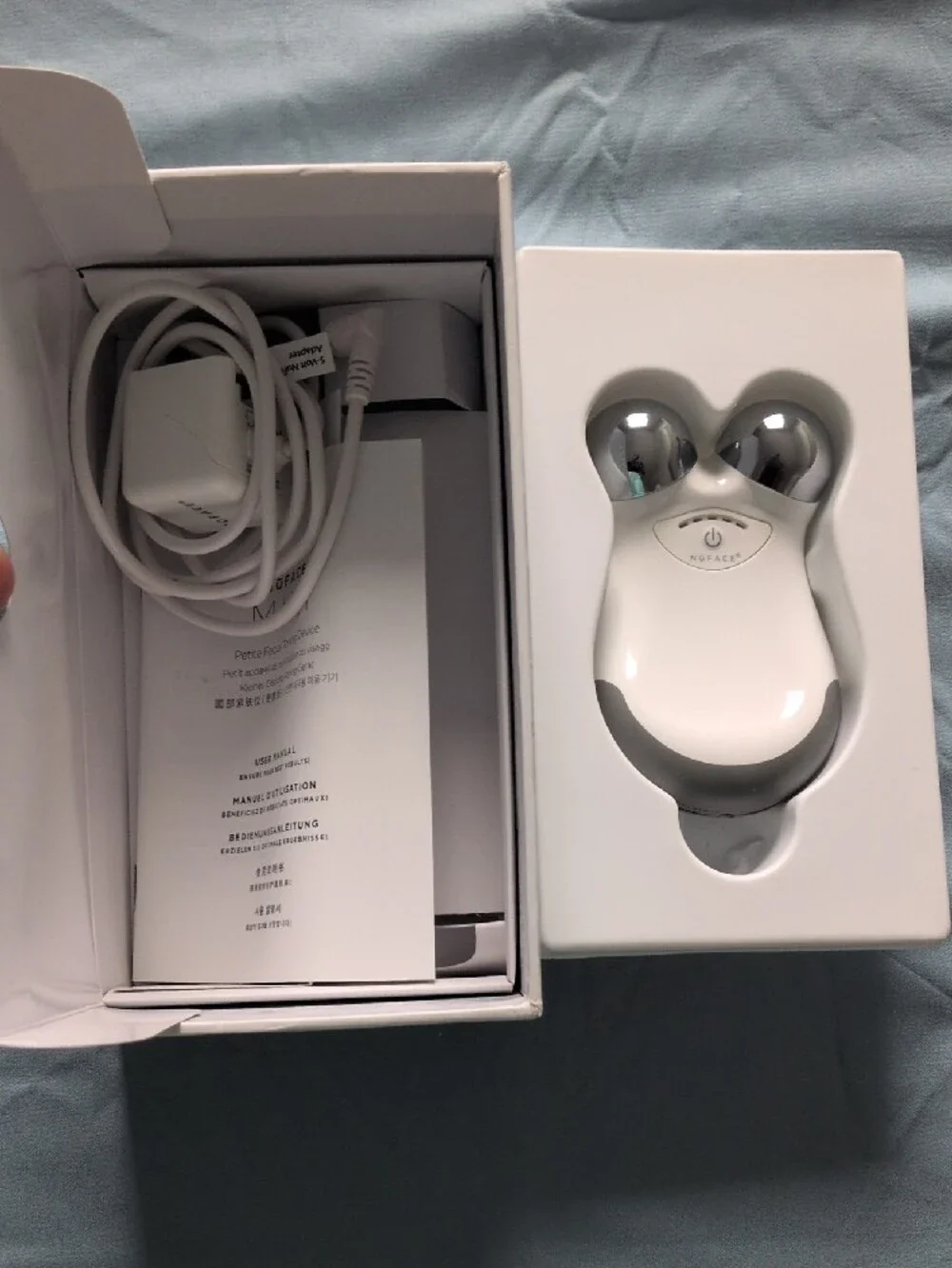 Petite NuFace White Facial Microcurrent Sculpting Device